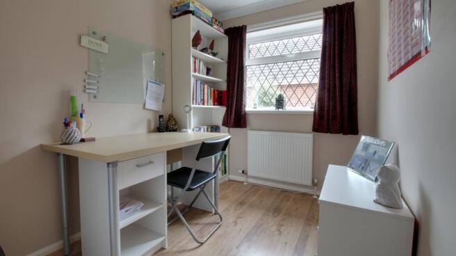 Bedroom/Study