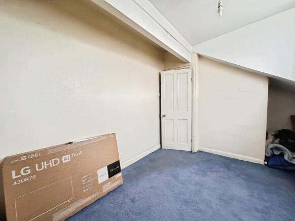 2 bed Terraced for sale Image 9