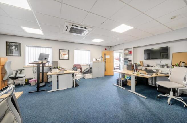 1349269-5-68c0422433f42