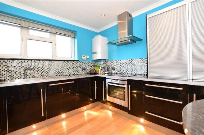 Kitchen / Breakfast Room