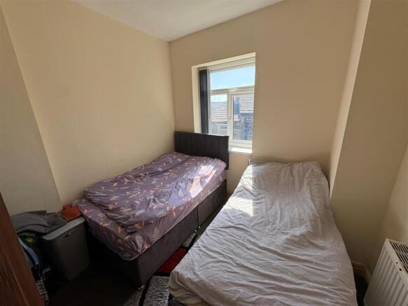 2 bed Terraced for sale Image 7