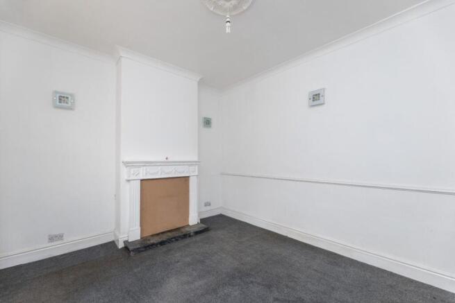 3 bed Terraced for sale Image 5