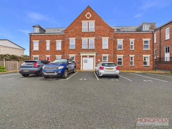 2-bed flat on Corunna Court, Wrexham, LL13, £130,000