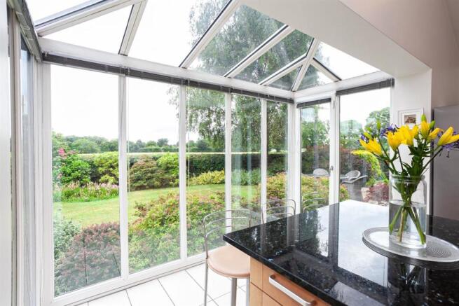 Kitchen Recess and views