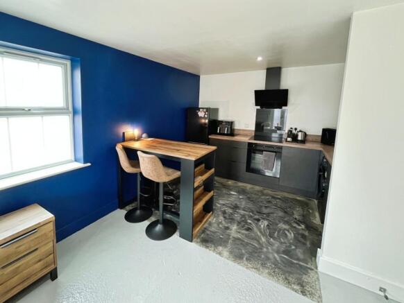 Lounge/Kitchen