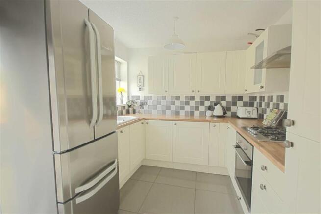 KITCHEN/BREAKFAST ROOM