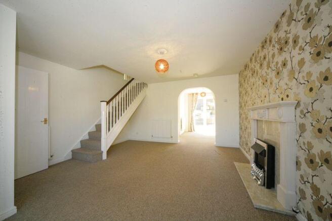 Sitting room to...