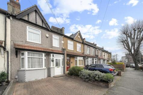 Hall Lane, Chingford