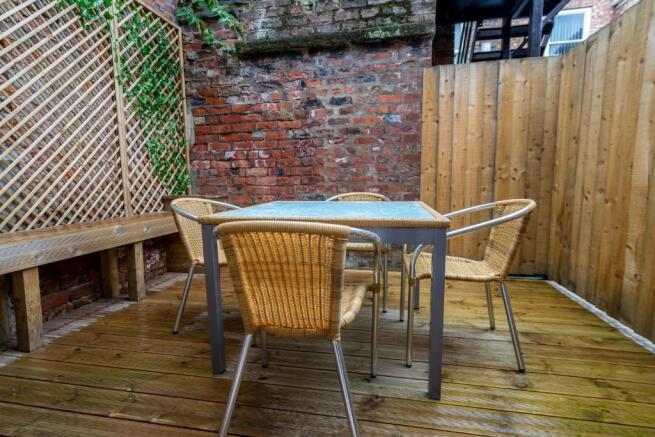 2 bed Detached to rent Image 5