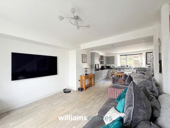 Kitchen/Lounge