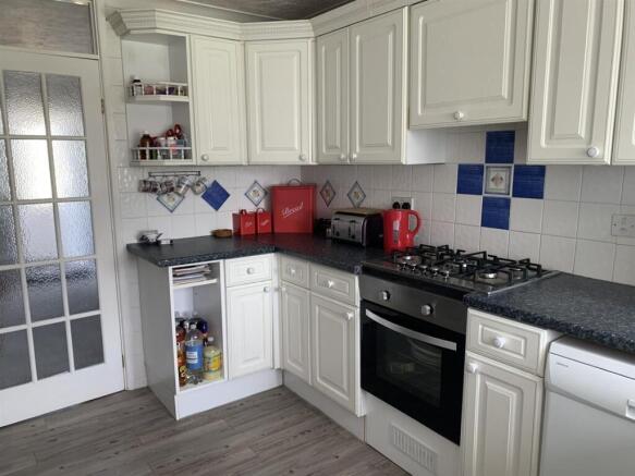 Kitchen;.jpg