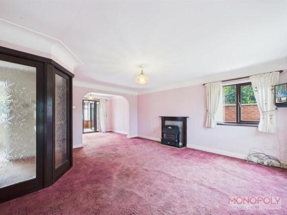 Avondale Grove, Wrexham, LL12 photo 3