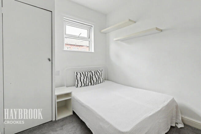3 bed Terraced for sale Image 10