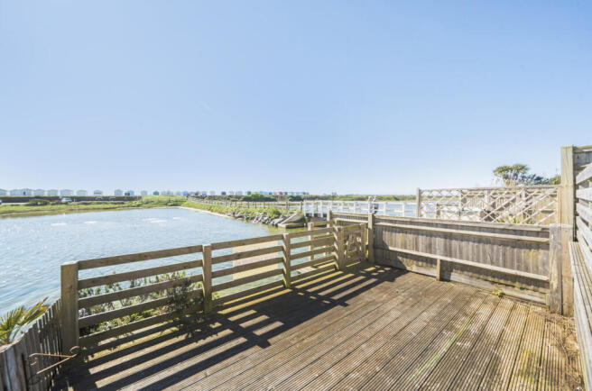 1423916-11-69d4e3...