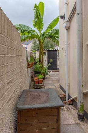 Brithdir Street 99-17.jpg