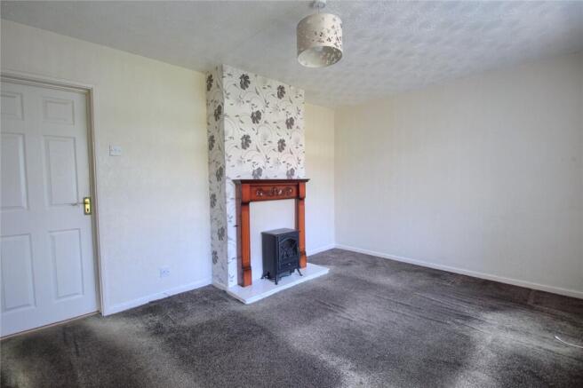 2 bed Semi-Detached for sale Image 2