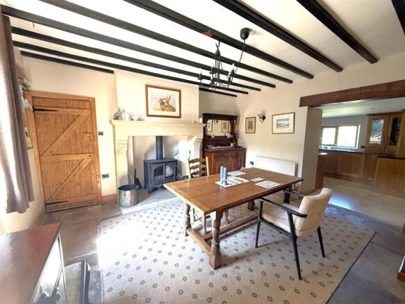 5 bed House for sale Image 6