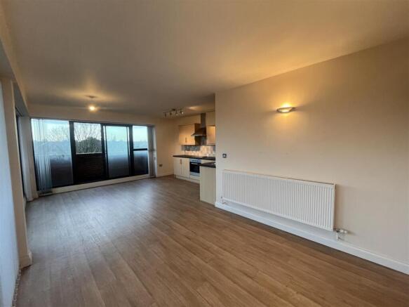 Kitchen/Lounge