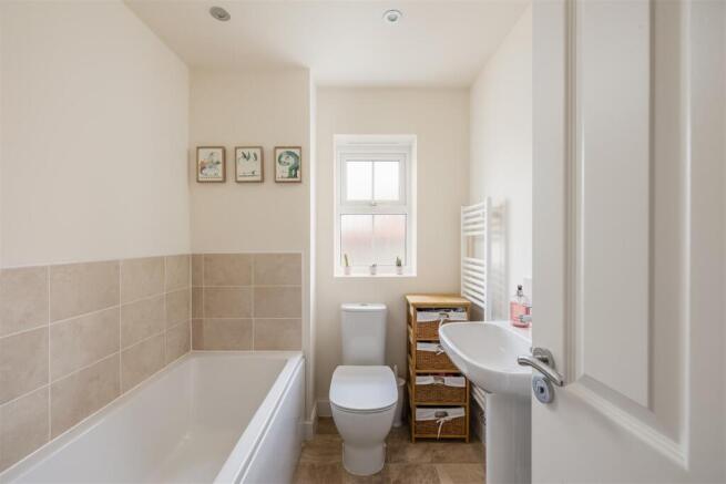 3 bed Semi-Detached for sale Image 10