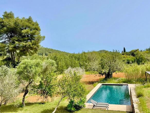 Exquisite 200-Year-Old Finca