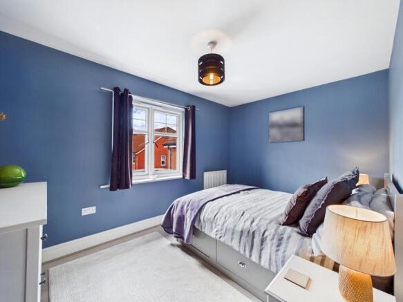 4 bed Detached for sale Image 11