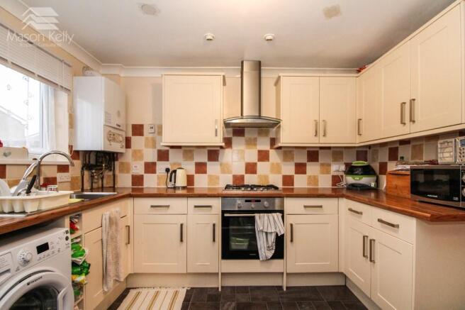 RE-FITTED KITCHEN