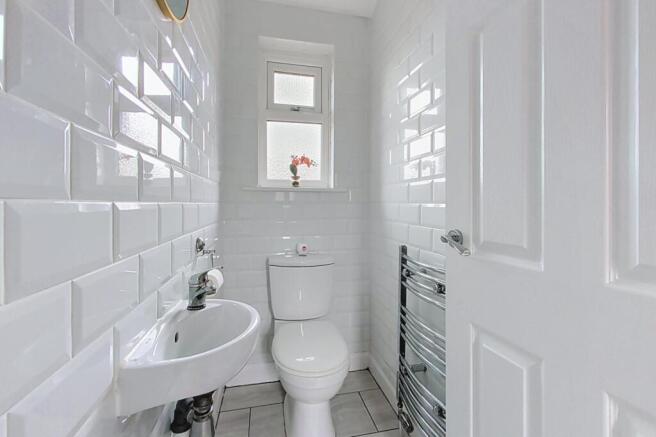 3 bed Semi-Detached for sale Image 8