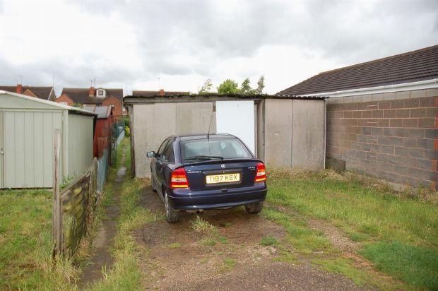 OFF ROAD PARKING
