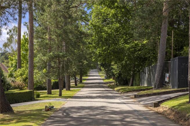 Approach To Highwood