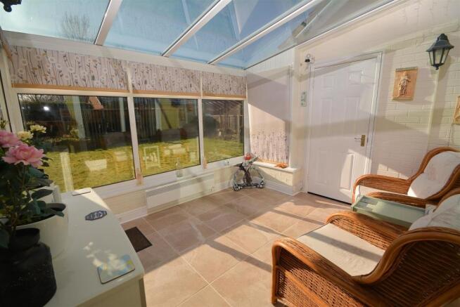 garden room 1.jpg