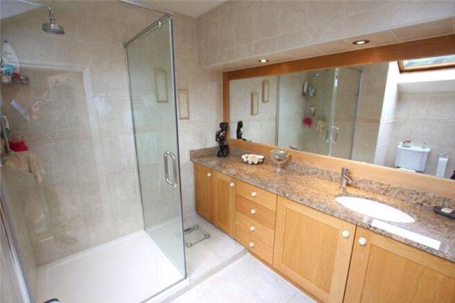 En Suite Shower Room