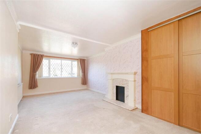 4 bed Detached for sale Image 6