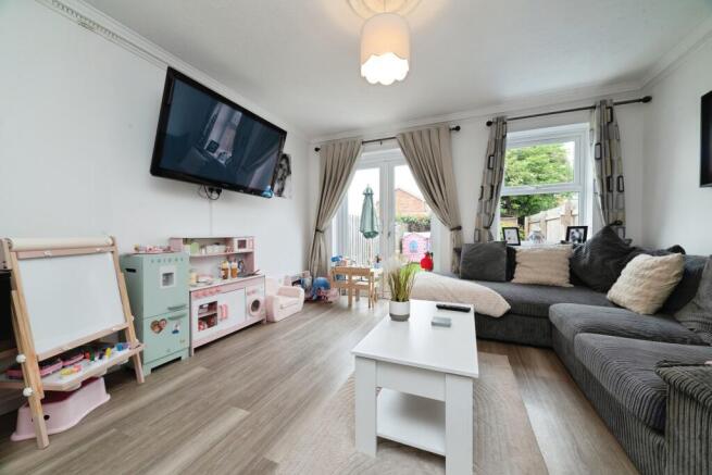 2 bed Terraced for sale Image 7