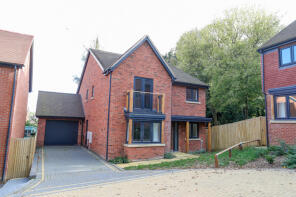 3 Mayric, The Slade, Daventry NN11 4HH
