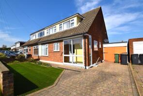 10, Larkfield Close, Rochford SS4 1SS
