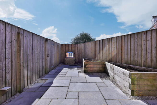 3 bed Town House for sale Image 4