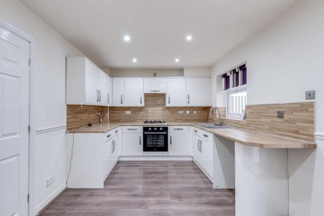 Kitchen / Dining Room