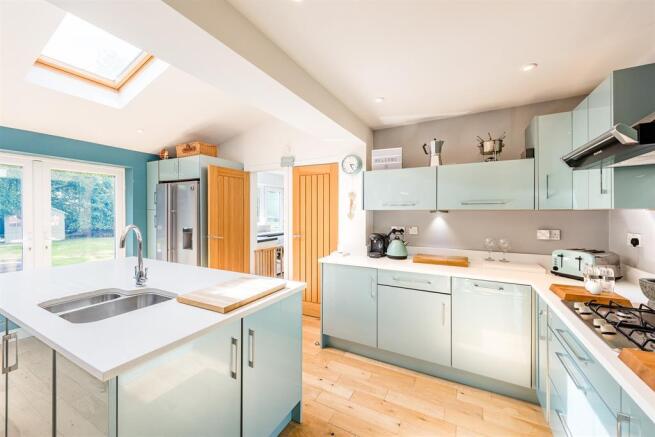 KITCHEN -DINER
