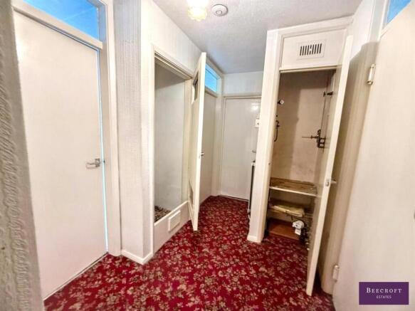 2 bed Flat for sale Image 6