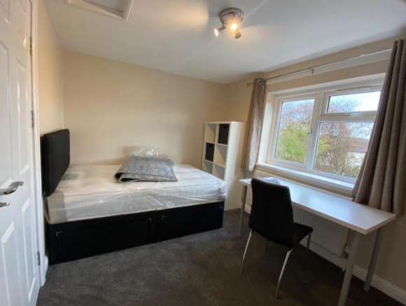 6 bed House to rent Image 10