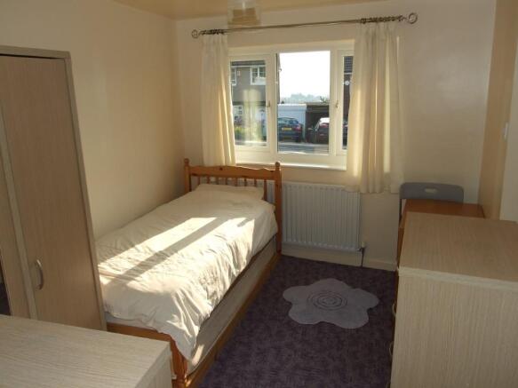 BEDROOM 4