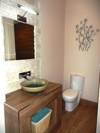 Photo 10