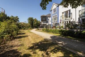 55, Redbud Road, Tonbridge TN9 1FX