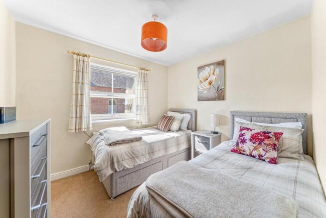 2 bed Detached for sale Image 8