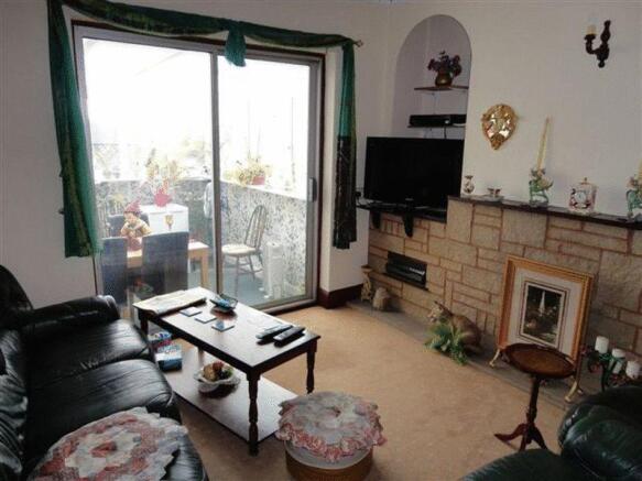 SITTING ROOM 