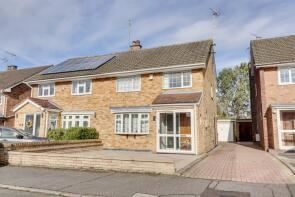 44, Sakins Croft, Harlow CM18 7BW