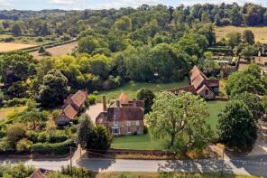 Manor Farmhouse, Manor Farm Road, Bucklebury, Reading RG7 6PN