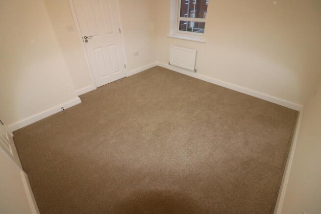 3 bed Detached to rent Image 11