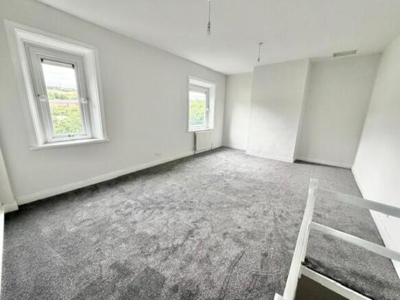 2 bed House to rent Image 8