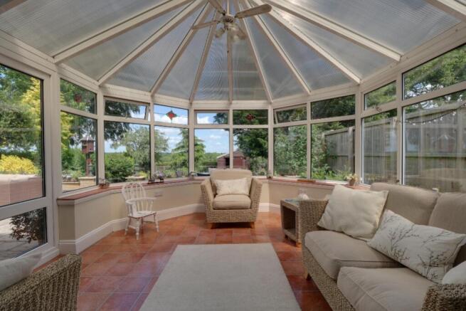 Woodlands Drive, Colsterworth, Lincs photo 4